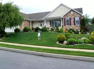 3317 Pequot Dr, Sinking Spring, PA 19608