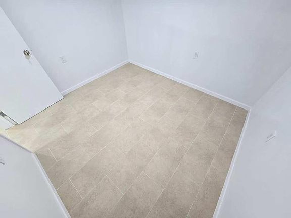3rd image of 2731 Bath Ave APT 1
