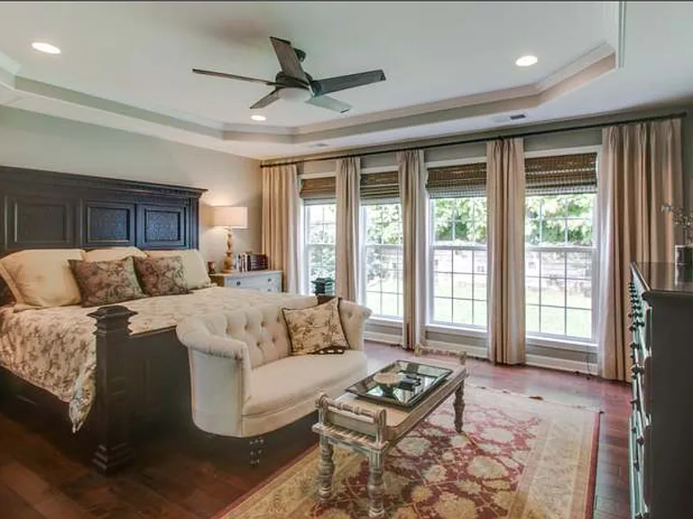 1515 Red Oak Dr — Photo 5