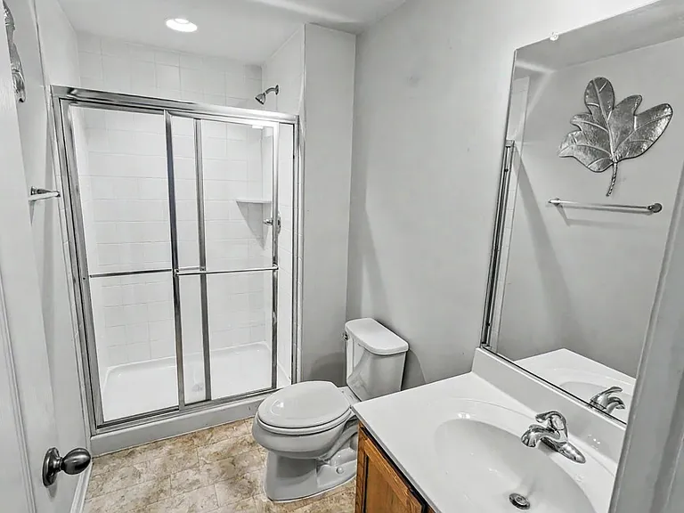 6515 Langbrooke Ct — Photo 4