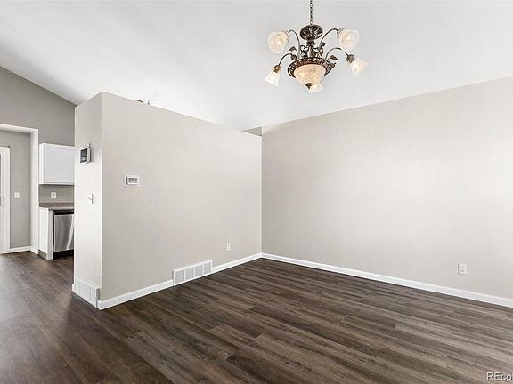 4th image of 625 Brinn Ct