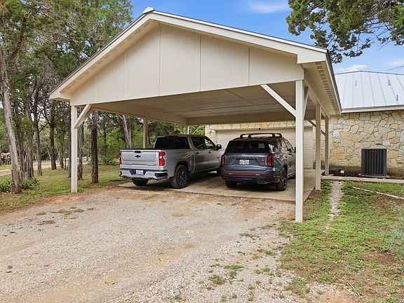 5th image of 707 Oak Ridge Ln
