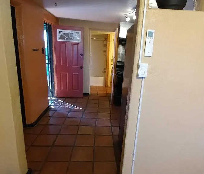 1506 Edith Boulevard Ne Casita #1 — Photo 14