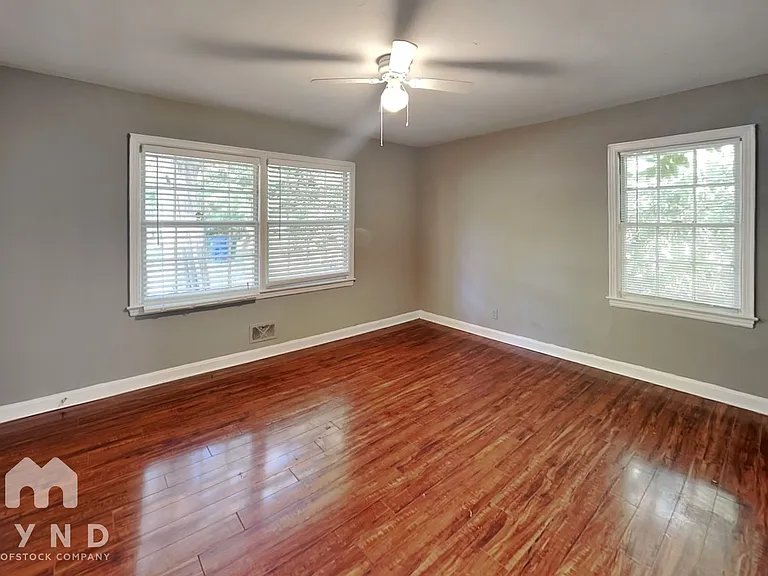 990 Lynhurst Dr SW — Photo 7