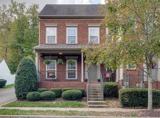 7049 Sunnywood Dr, Nashville, TN 37211