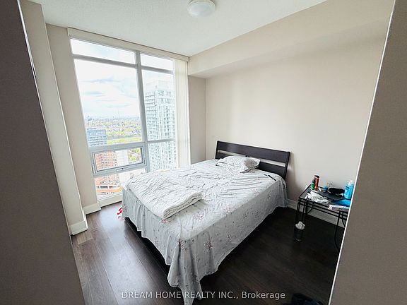3rd image of 30 Roehampton Ave #2902
