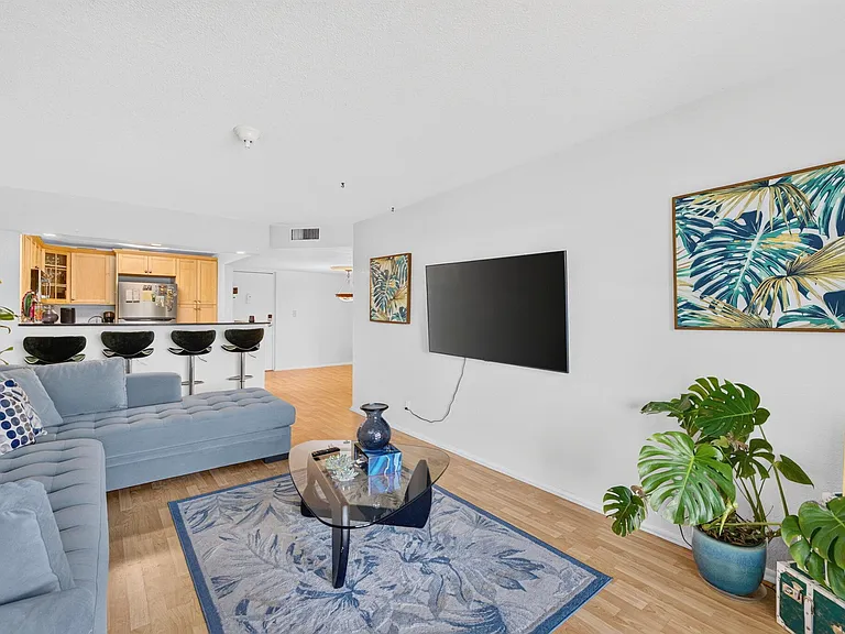 3004 NE 5th Ter #C216 — Photo 18