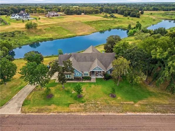 7251 River Ridge Dr, College Station, TX 77845