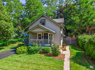 217 Lincoln Ave, Fox River Grove, IL 60021