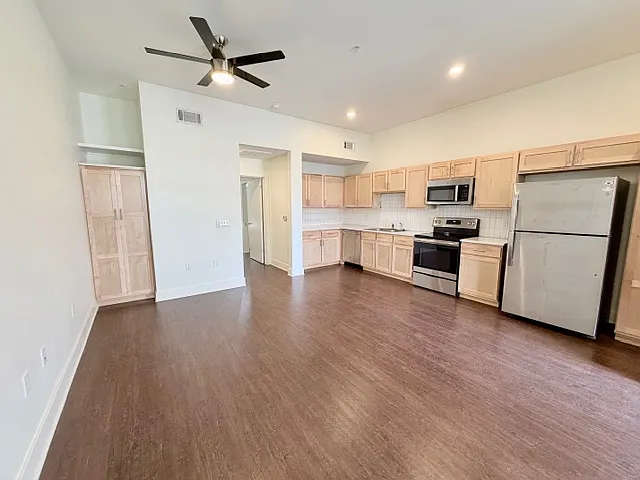 Little Emma Apartments — Photo 5