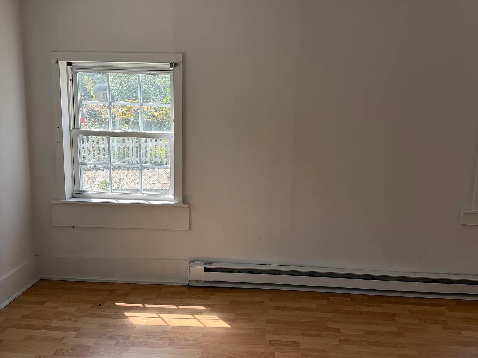3 bed, 1142 sqft, $3,100 — Photo 3