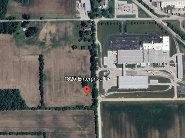 1325 Enterprise Rd, Shelbyville, IN 46176
