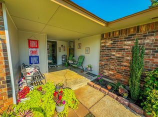 1829 Greenway Ave, Yukon, OK 73099
