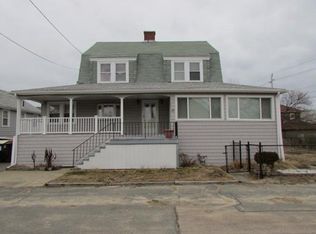 67 E St, Hull, MA 02045