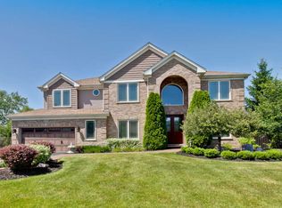 3510 Buckboard Dr, Algonquin, IL 60102