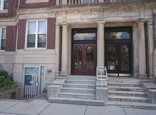 1031 Beacon St, Brookline, MA 02446