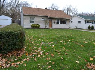 4798 Glen Lodge Rd, Mentor, OH 44060