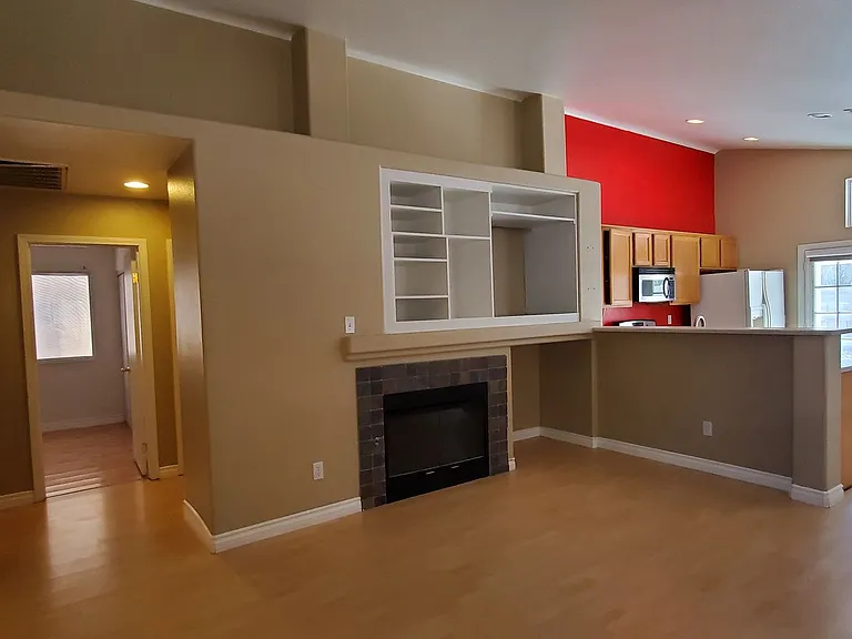 8909 Colorful Pines Ave — Photo 4