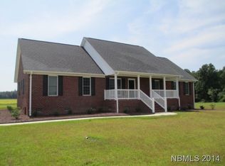 365 Lane Farm Rd, Cove City, NC 28523