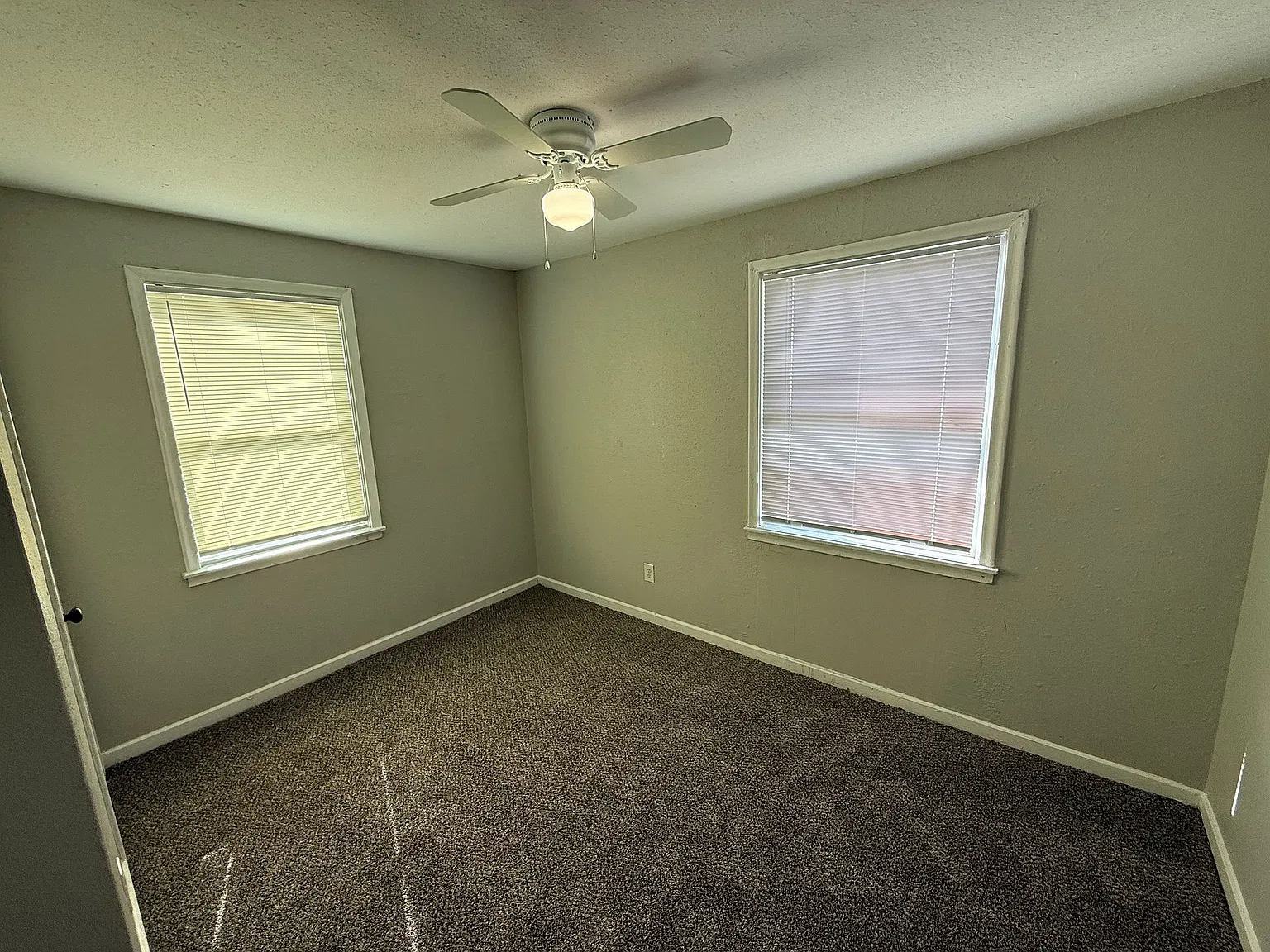 356 W Brooks Rd — Photo 4