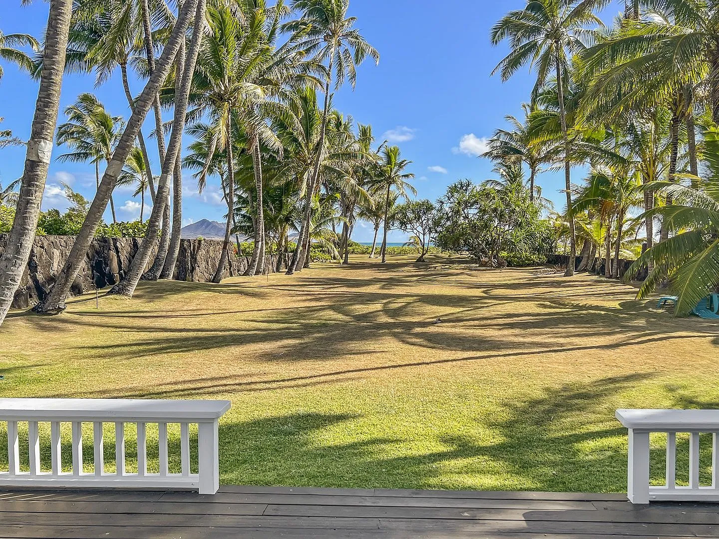 Peaceful Oceanfront Home Near Downtown Kailua w/ BBQ & AC: Kai Mele — Photo 4