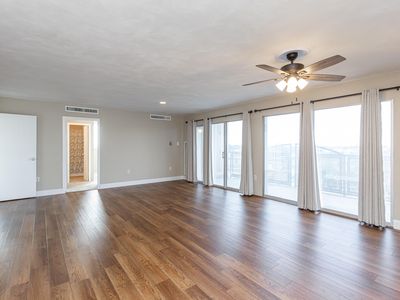 2121 Nicholasville Rd APT 701, Lexington, KY, 40503