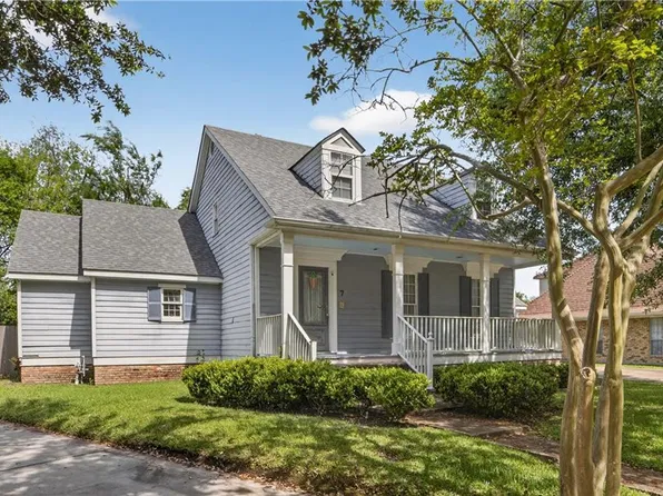 7 Whispering Oaks Dr, River Ridge, LA 70123