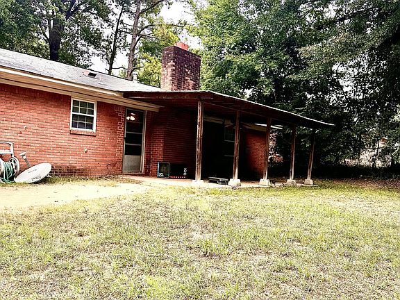2nd image of 5727 Iroquois Dr