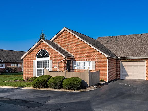 3rd image of 6853 Silverrock Dr