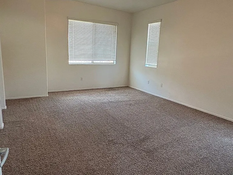 896 W Calle Estrella De Noche — Photo 17