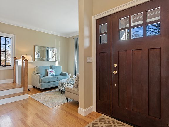 3rd image of 15 Sheldrake Ave