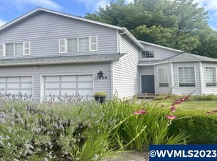 1638 SW Country Club Pl, Corvallis, OR 97333