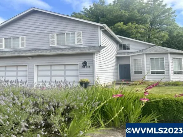 1638 SW Country Club Pl, Corvallis, OR 97333