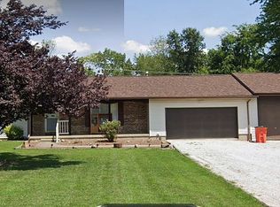 106 Elmwood Dr, Watson, IL 62473