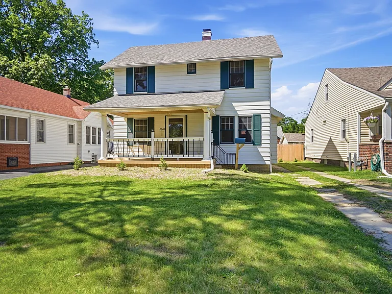2306 Eastbrook Dr — Photo 25