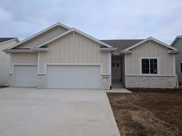 1028 2nd St NE, Altoona, IA 50009