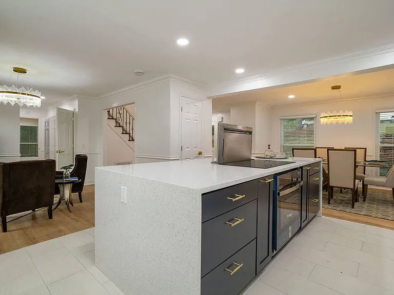 405 Park Lake Cir — Photo 20