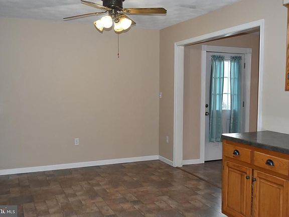 4th image of 501 Mulberry Dr