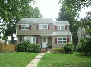 311 Oak Pkwy, Dunellen, NJ