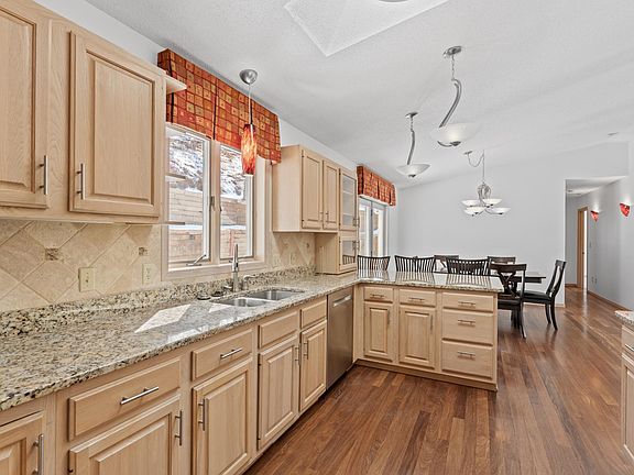 4th image of 1500 Viola Rd NE