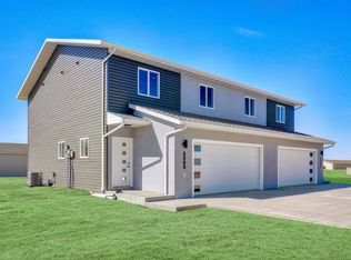 3305 23rd Ave NW, Minot, ND 58703
