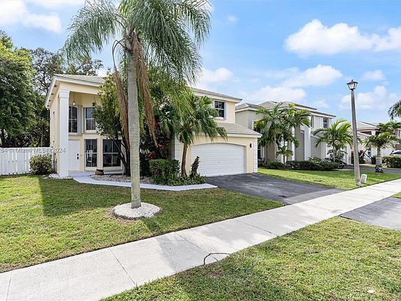2nd image of 5324 NW 54th St