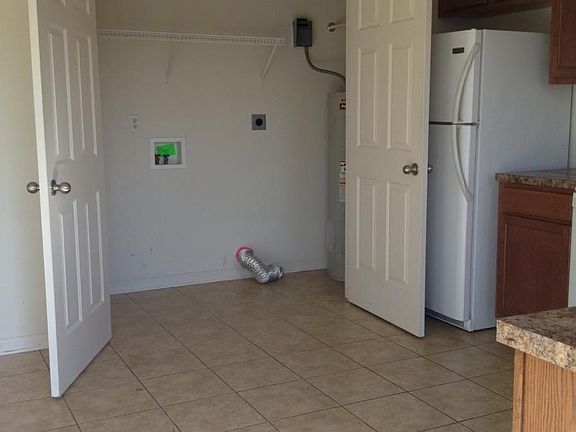 2nd image of 2477 Rockaway Pl