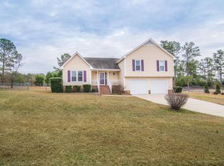 101 Lakeridge Dr, Cameron, NC 28326
