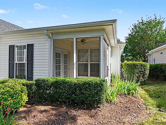 5th image of 12114 Groth Ct