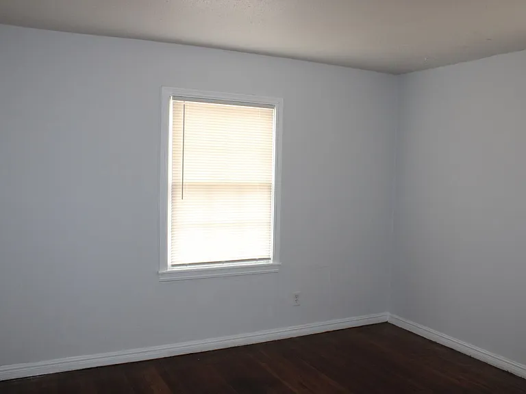 3208 S Harrison St — Photo 5