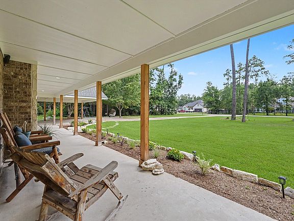 3rd image of 18644 Oak Shadow Cir