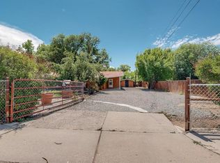 1012 Zuni Ln, Espanola, NM 87532