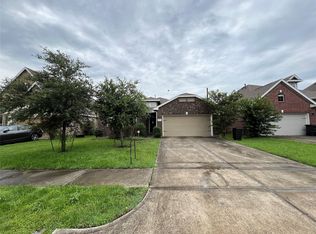 335 American Black Bear Dr, Crosby, TX 77532