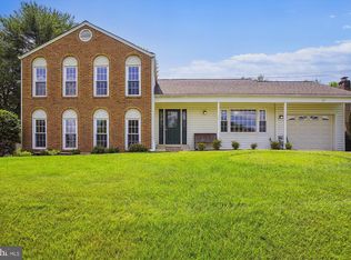 10 Apricot Ct, Gaithersburg, MD 20878